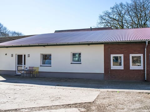 Roof, Door, Home, Cottage, Slope, Siding, Driveway, Yard, Shade