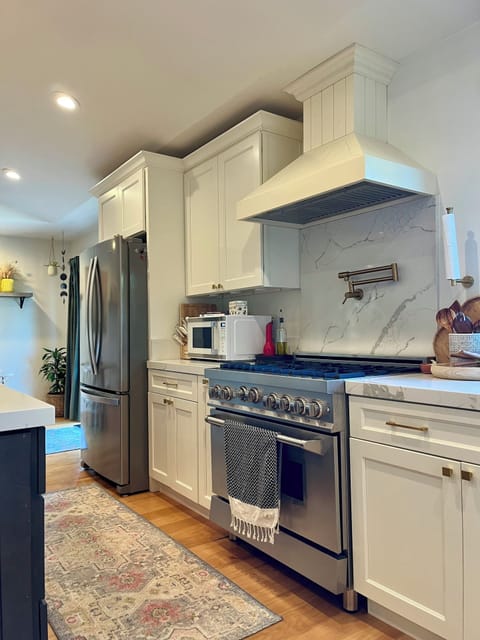 6 burner gas stove. Kitchen is fully equipped with everything you will need