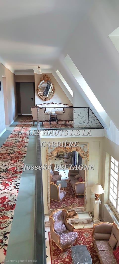 Vue du grand hall depuis la mezzanine