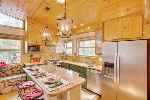 Breakfast Bar | 1st Floor