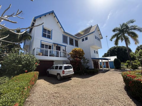 Casa Corazón - 6BR Beach Villa with Pool & Pier (5014)