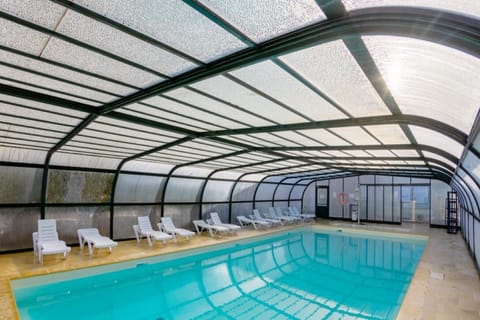 Holiday Home Swimming Pool
