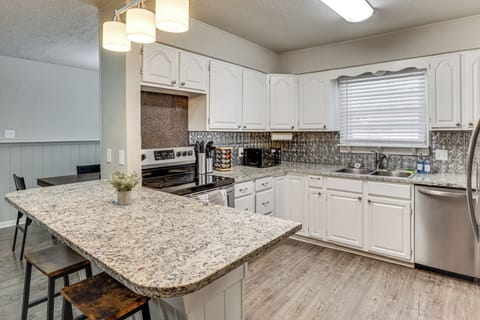 Property Interior | Single-Story Home | Free WiFi | Central A/C & Heating