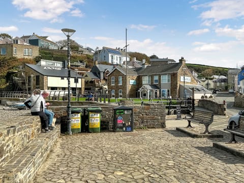 Surrounding area | Skokholm, Littlehaven