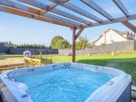 Hot tub | High View House, Llandevaud
