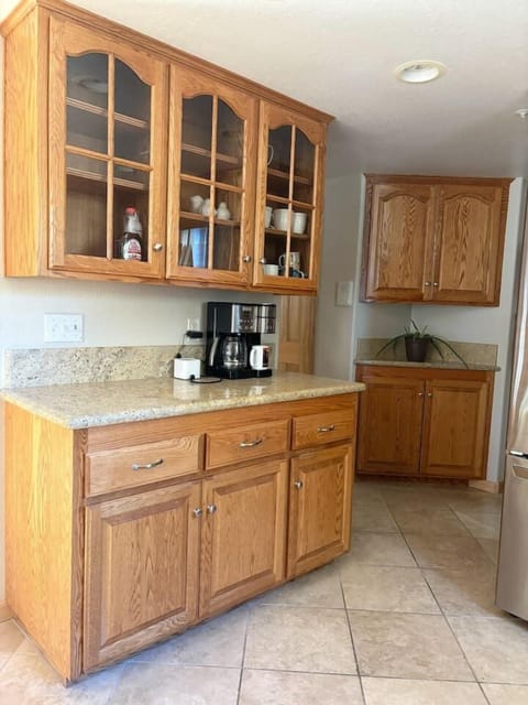 Start your morning right with a fresh cup of coffee!