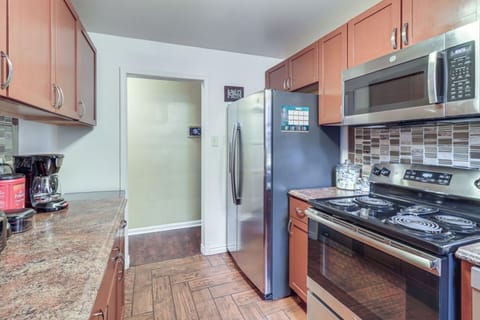 Kitchen | Cooking Basics | Dishware & Flatware | Blender | Air Fryer