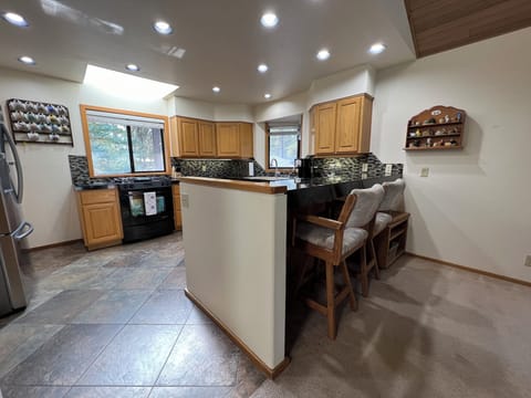 Gourmet kitchen with gas stove, coffee pot, Keurig and many other things!
