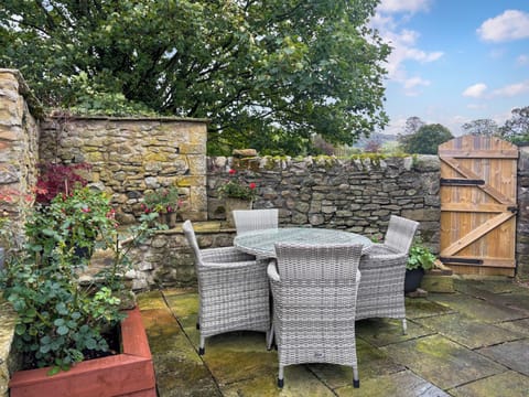 Outdoor | Sunnybeck Cottage, Giggleswick