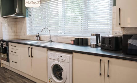 Kitchen at MyStayUK Short Lets & Serviced Accommodation