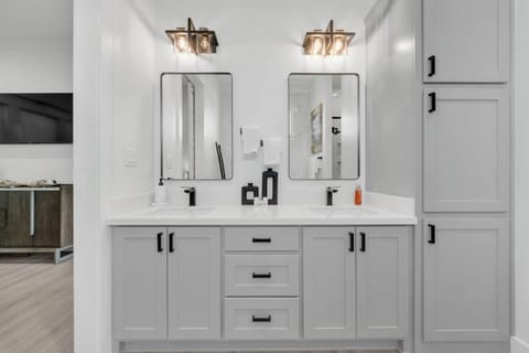 34-web-or-mls-AR700196