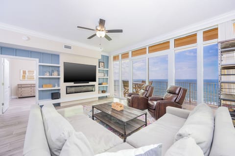 Phoenix Gulf Towers 1105, Tower Two, Orange Beach, Alabama, beach front, 4 bedroom condominium on the 11th floor