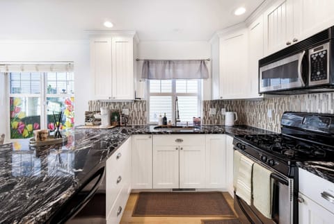 Here is the well equipped kitchen for you to prepare meals easily.