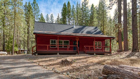 Welcome to the Red Timbers Cabin!