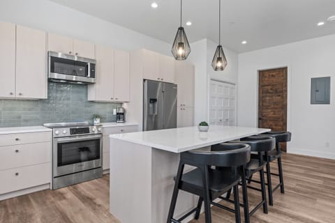 Island Dining Table For 3