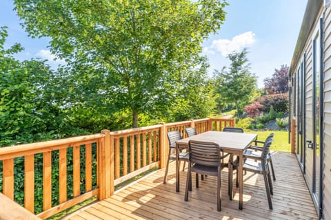 Camping Papillon Bouillon - Buena Vista - terrace