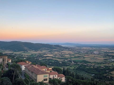 Horizon, Hill, Landscape, Highland, Rural Area, Human Settlement, Hill Station, Morning, Village, Evening