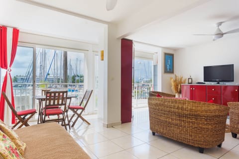 Gwadinina – Tropik Home