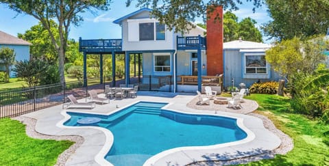 Welcome to Tranquil Bay by BeachBox