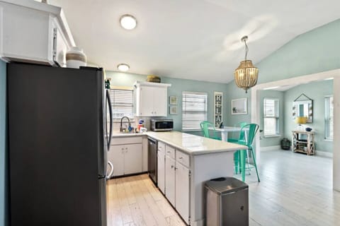 A kitchen perfect for preparing meals for the family!