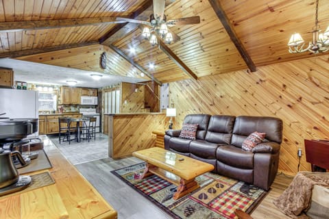 Rockbridge Vacation Rental | 2BR | 2BA | Steps Required | 900 Sq Ft