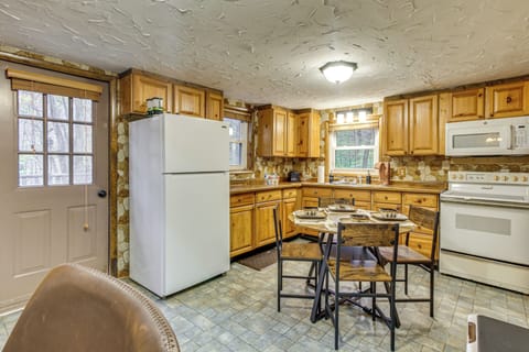 Kitchen | 1st Floor | Cooking Basics | Washer & Dryer