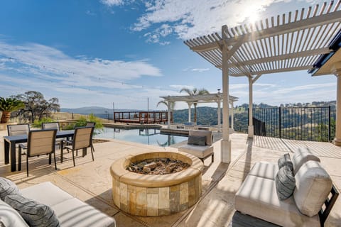 Pilot Hill Vacation Rental | 5BR | 3.5BA | Step-Free Entry | 4,268 Sq Ft