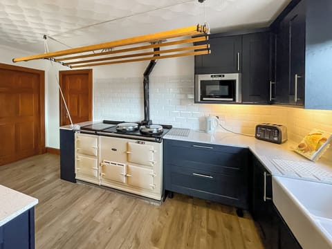 Kitchen/diner | Abalone, Dingwall