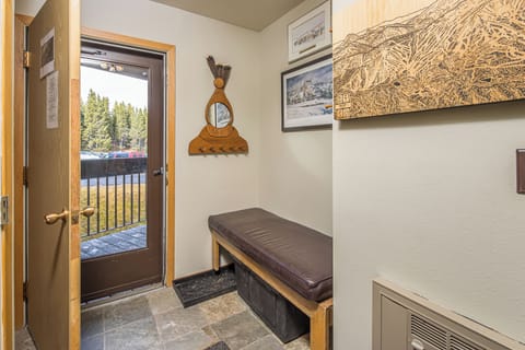 Perfect place to put on remove your ski boots and put on your slippers | Main Level