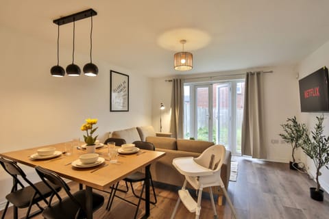Open plan dining and living area