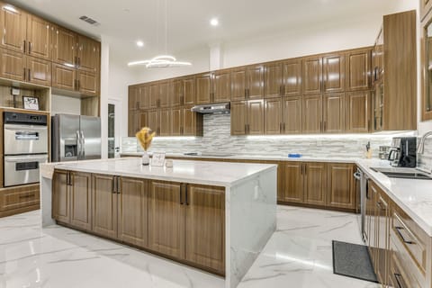 Kitchen | Drip Coffee Maker | Dishwasher | Cooking Basics