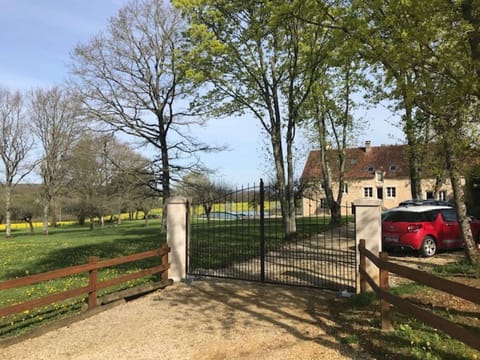 L'entrée de la propriété