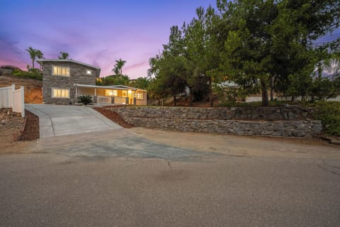Driveway parking had made arrivals and departures hassle-free.