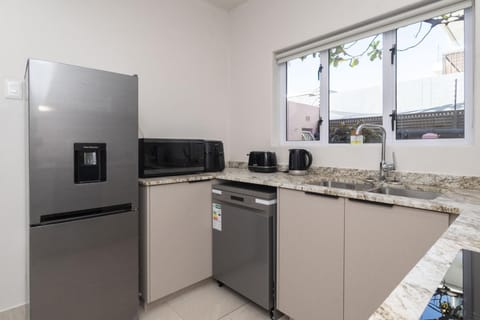 2 Bedroom Kiandra Sea Point Apartment Near Beach (33341)