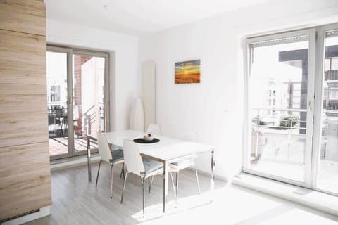 6c56bc60 318b 4664 a70a 68f2111a33ba