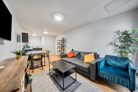 Apartment 7 Stanley Street, Liverpool - Host & Stay
