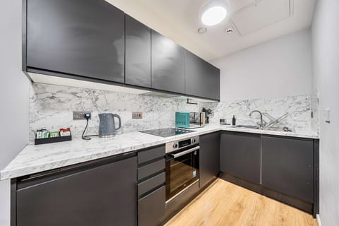 Apartment 7 Stanley Street, Liverpool - Host & Stay