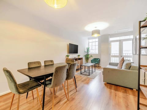 Apartment 2 Stanley Street, Liverpool - Host & Stay