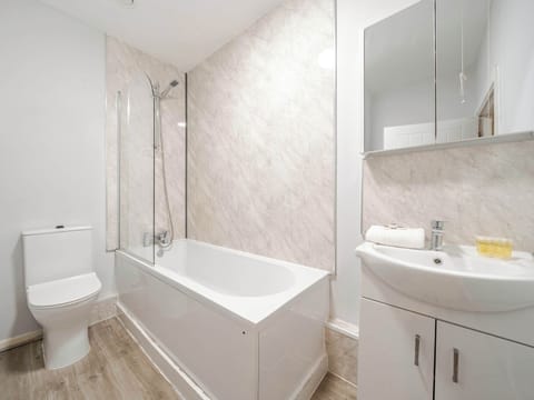 Apartment 2 Stanley Street, Liverpool - Host & Stay