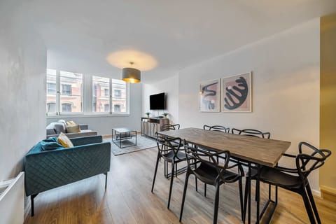 Apartment 5 Stanley Street, Liverpool - Host & Stay