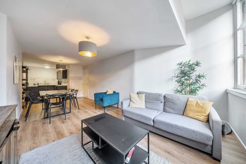 Apartment 5 Stanley Street, Liverpool - Host & Stay