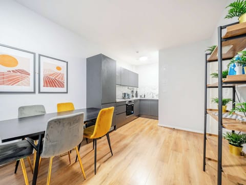 Apartment 3 Stanley Street, Liverpool - Host & Stay