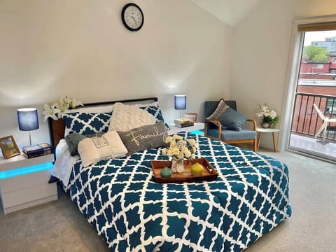 1st Queen Bedroom