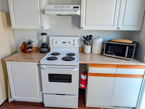 Kitchen | Serviced Apartment