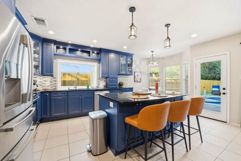 Whisk, chop, stir… and relax! Our fully equipped kitchen makes every meal feel like a vacation treat — no apron required (but optional for flair).