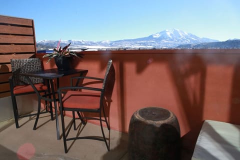 Outdoor covered patio with Mt Sopris views