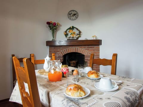 Furniture, Wood, Interior Design, Lighting, Hearth, Room, Ceiling, Chair, Wood Stain, Houseplant