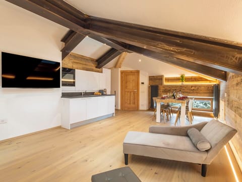 Apartment, Urban Design, Balcony, Condominium, Chair, Hotel, Houseplant, Kitchen & Dining Room Table