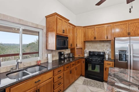 Indoors, Kitchen, Sink, Appliance, Microwave