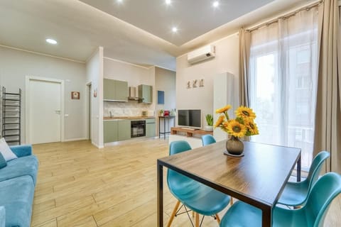 BIG OPENSPACE LIVING ROOM+KITCHEN